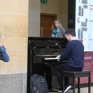 小🐤🐤戳进🍑无遮挡日本
